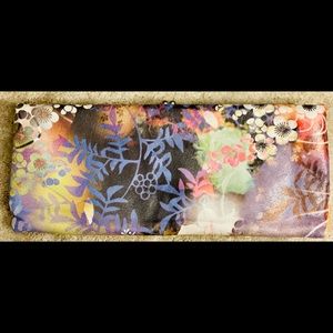 Hobo Fantasy Floral leather clutch